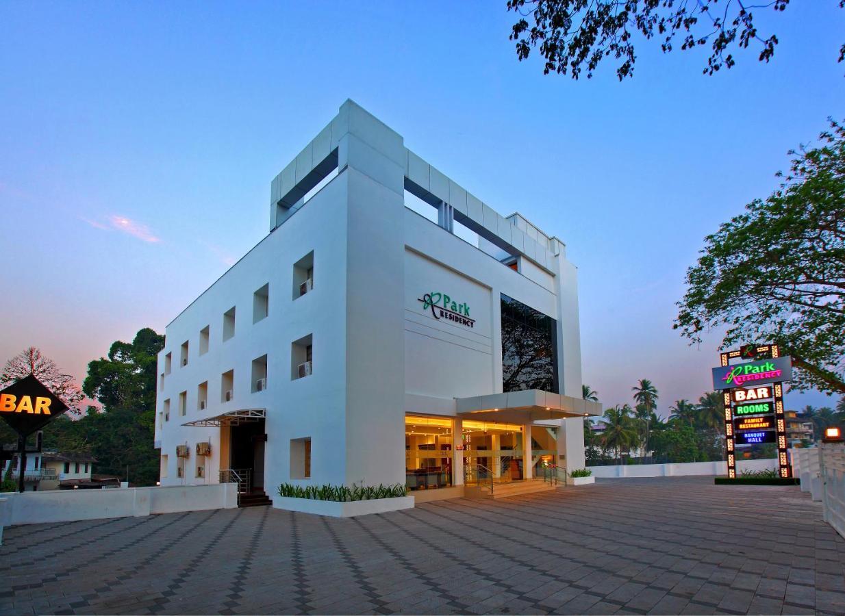 Hotel Park Residency Kuttiyadi Kuttyadi Ngoại thất bức ảnh